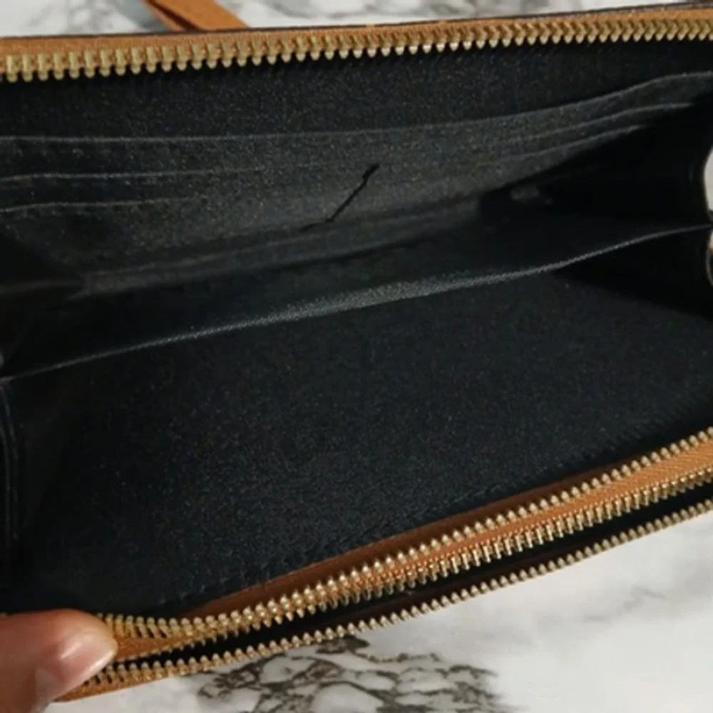 Beverly Hills Polo Club Wristlet Wallet Womens Brown Double Zipper Clutch Logo